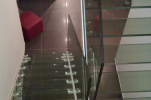 Glass and steel staircases with glass railing : Elite