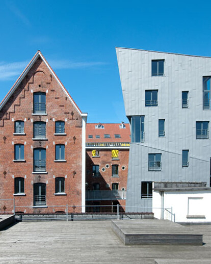 Housing units/studios for artists Cheval Noir