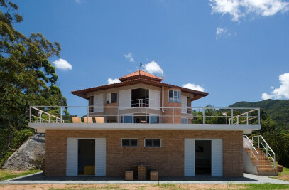 Beach house at Ponta do Pulso 