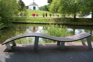 The Wave bench