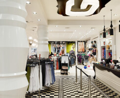 Glassons Flagship Store Broadway