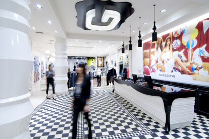 Glassons Flagship Store Broadway
