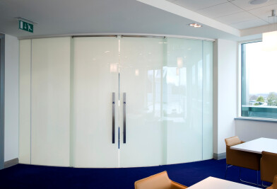 LC SmartGlass electronically switchable privacy glass
