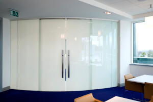 LC SmartGlass electronically switchable privacy glass