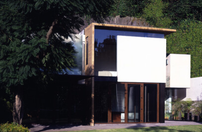 V-3 House