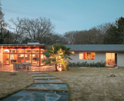 Tarrytown Modern Residence - Rear Facade