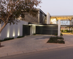 House Ber, Nico van der Meulen Architects