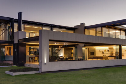 House Ber, Nico van der Meulen Architects