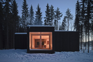 Four-cornered villa