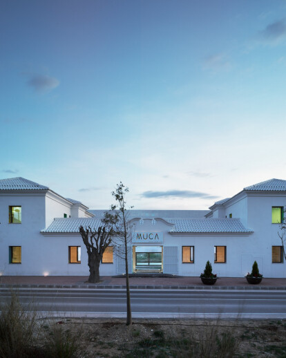 Music Hall and House in Algueña MUCA 