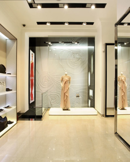Moliera 2 Boutique  Multi-brand luxury boutique of Valentino and Salvatore Ferragamo