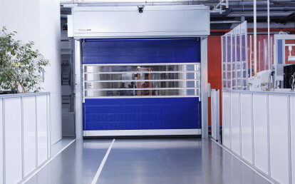 EFA-STR® high-speed turbo roll-up door