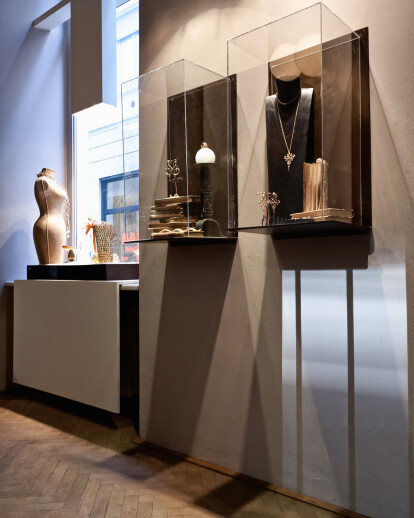 DDM | jewelry atelier+shop