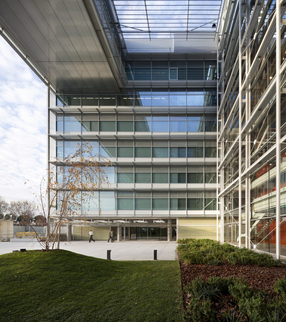 https://archello.com/story/16880/attachments/photos-videos/5 photo_credit © Lluis Casals