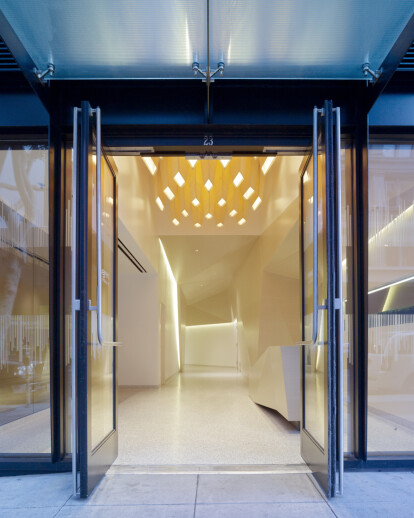 ONE KEARNY LOBBY / Lightfold