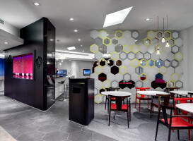 Virgin Holidays v- room, Manchester Airport