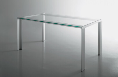 Deneb table and bench, STUA