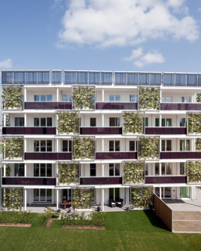 SMART IS GREEN – CASE STUDY HOUSE, IBA HAMBURG 2013