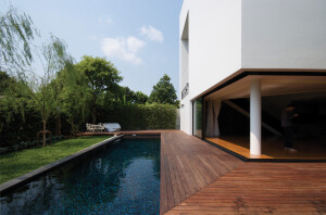 BAAN MOOM (CORNER HOUSE)