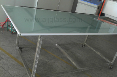 Switchable Privacy Glass