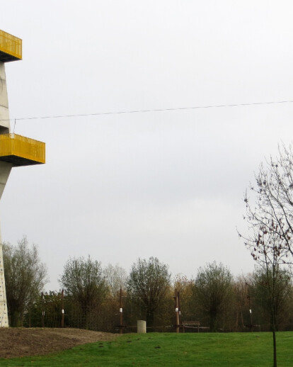 Adventure tower in concrete at Beldert Beach