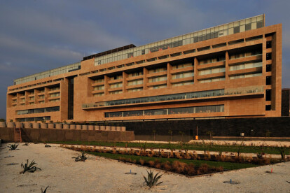 Casino y Hotel del Desierto - Antofagasta - Chile  (Estudio Larrain Arquitectura)