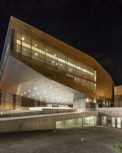 Largo da Devesa City Square and Cultural Center in Castelo Branco