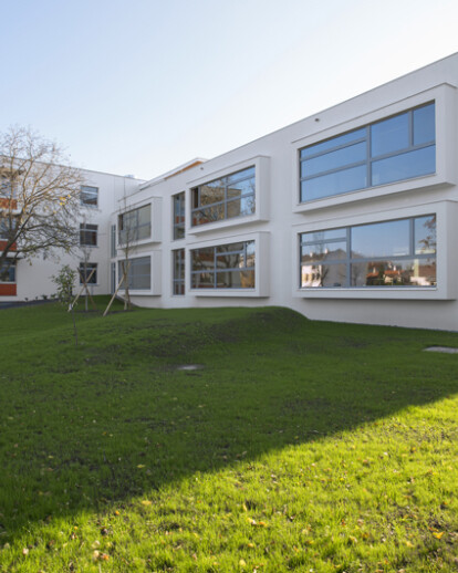 BG ZEHNERGASSE / school extension