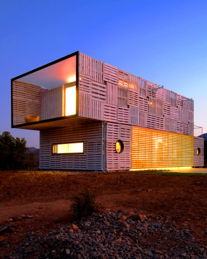 Infiniski Manifesto House