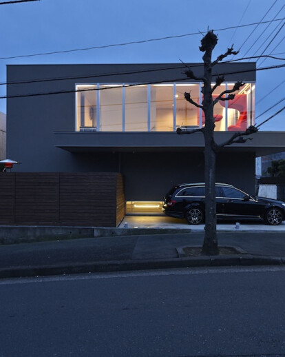 House in Ebina
