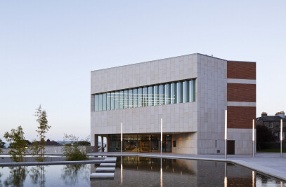 dlr LexIcon. Contemporary library