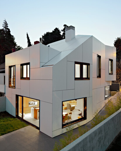 A+A house