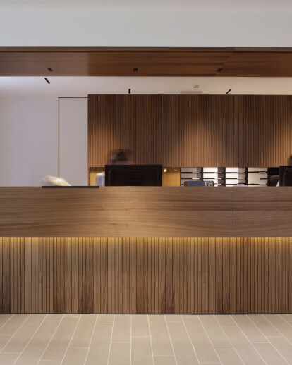 American walnut brings a touch of class to Swiss private clinic’s main lobby