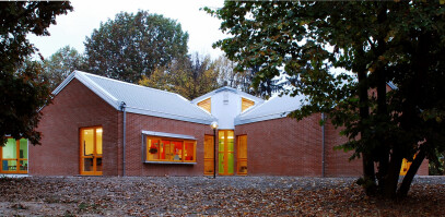 Expansion kindergarten “Little Traces” (Ampliamento scuola materna Piccole Tracce)