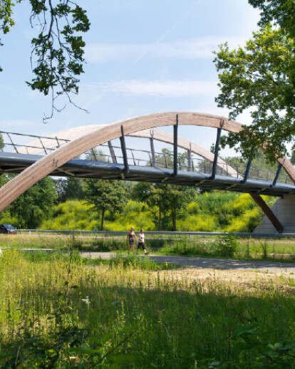 bicycle- footbridge Vlinderbrug N18 Lichtenvoorde 
