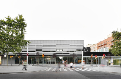 MultiFacility Municipal Building in Sant Martí