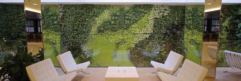 Sundar Italia vertical garden