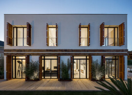 A House - Building of one Family Detached House in Badalona