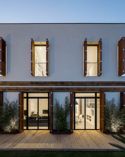 A House - Building of one Family Detached House in Badalona