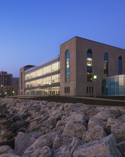 Loyola university chicago - The Richard J. Klarchek Information Commons