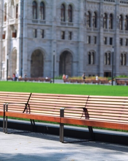 The complete makeover of Kossuth square near the Hungarian Parliament