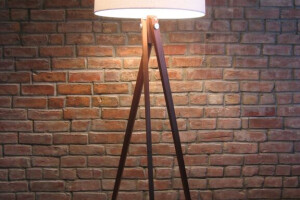 Tripod Lamp