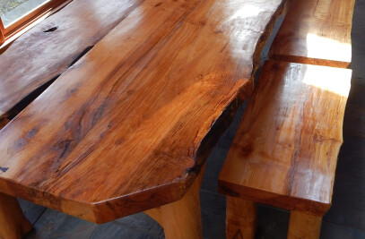 Maple dinning table