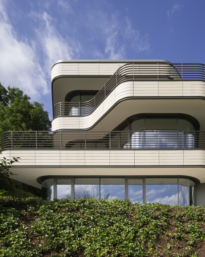 Architecture Pavilion with the “Lines of Thought“ exhibition