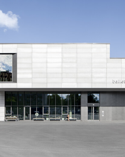 Rehearsal building for Ballett am Rhein
