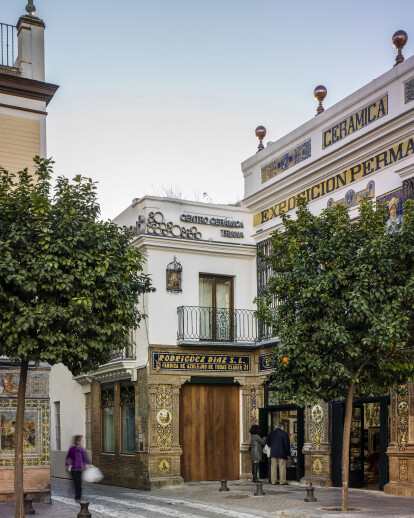 TRIANA CERAMIC MUSEUM (CENTRO CERAMICA TRIANA)