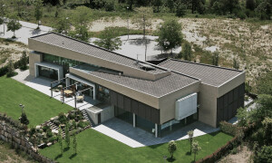 Casa 77 - One Family Dwelling in La Roca del Vallés