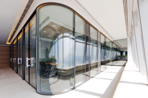 X-Series aluminium-framed interior glazed partitions