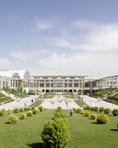 New exhibition center in Tehran