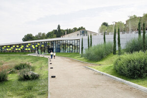 New Public Library, Park and restoration of Masia Can Llaurador in Teià
